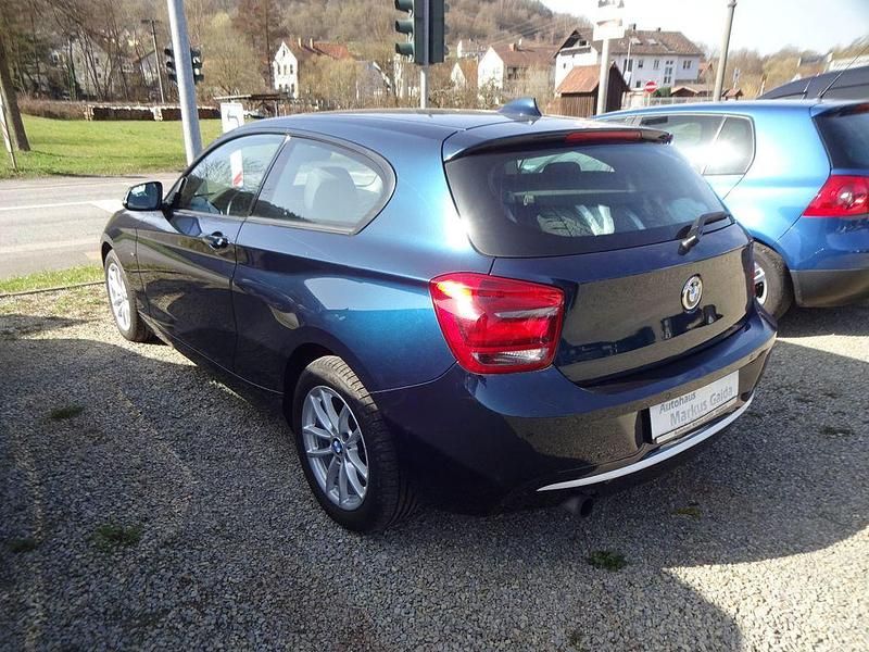 Gebraucht BMW 114 Advantage 102 PS (75 kW) 2013 Blau Kleinwagen