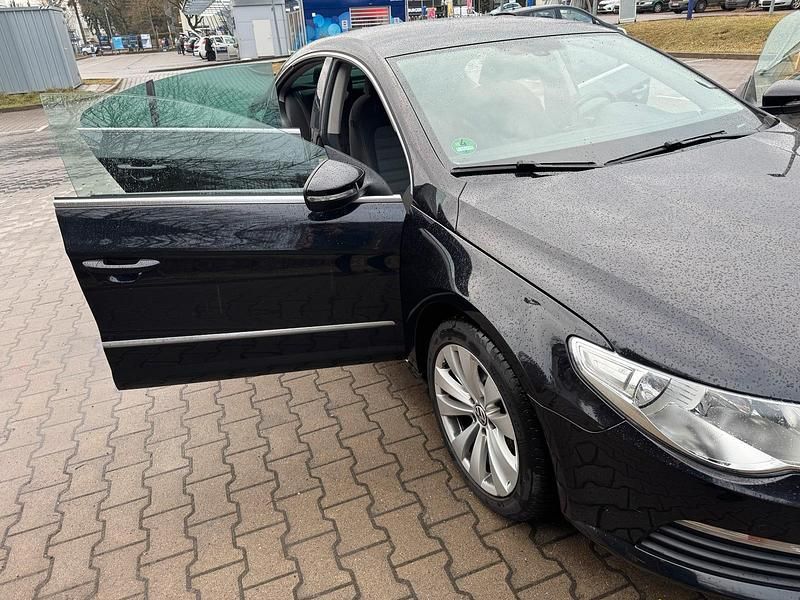 Gebraucht VW Passat 160 PS (117 kW) 2011 Schwarz Limousine