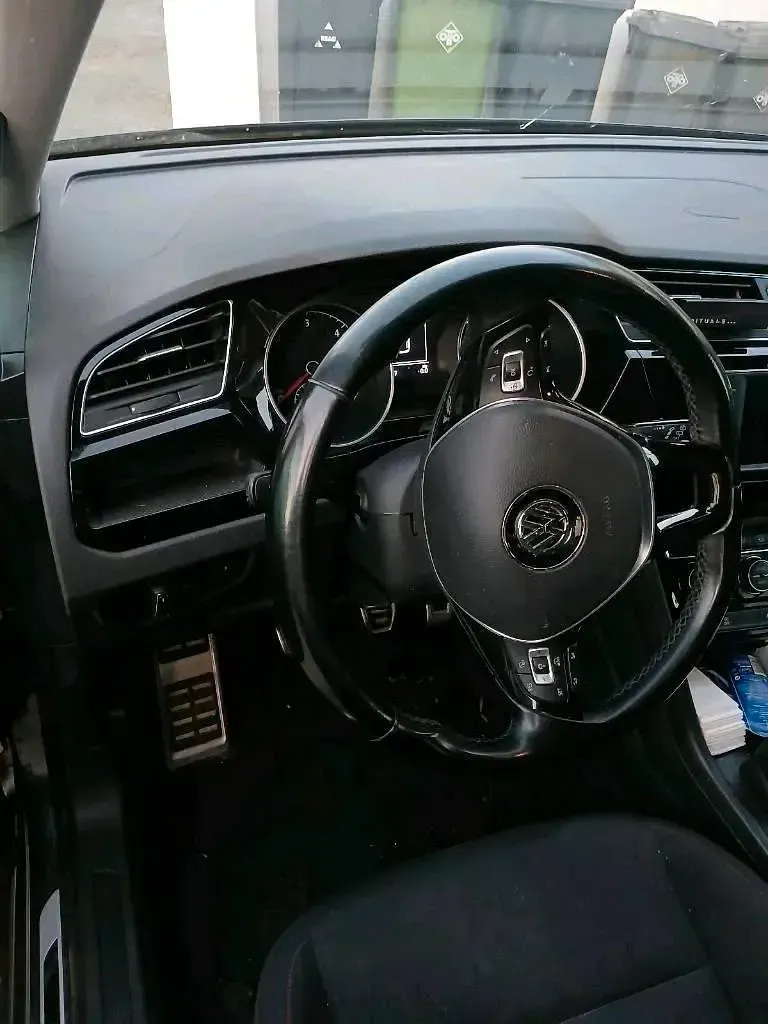 Gebraucht VW Touran 116 PS (85 kW) 2017 Grau Van / Kleinbus