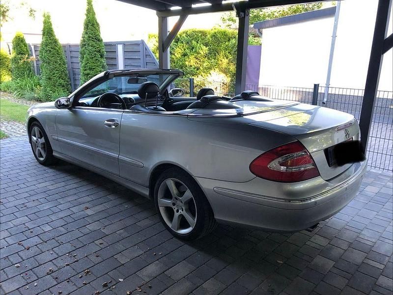 Gebraucht Mercedes CLK200 Avantgarde 163 PS (119 kW) 2003 Silber Cabrio