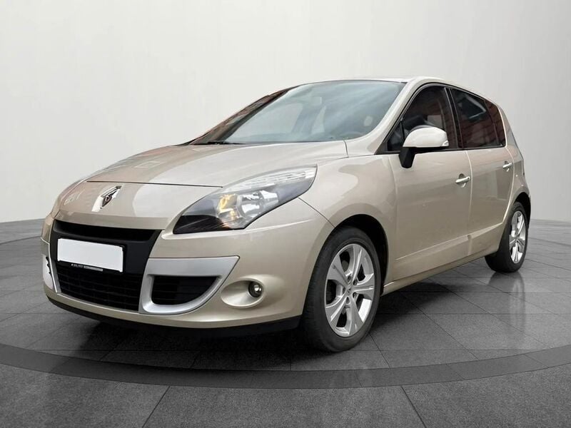 Beige Gebraucht 2011 Renault Scénic III Dynamique Van / Kleinbus | 3.390 € (Guter Preis) - Bild 1/4