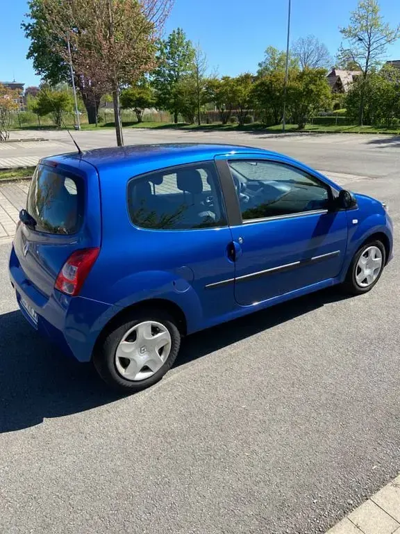 Używany Renault Twingo Dynamique 75 KM (55 kW) 2008 Niebieski Hatchback