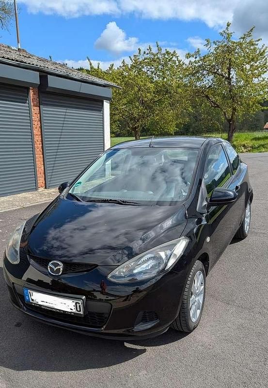Schwarz Gebraucht 2009 Mazda 2 Inclusive Limousine | 3.000 € (Fairer Preis) - Bild 1/4