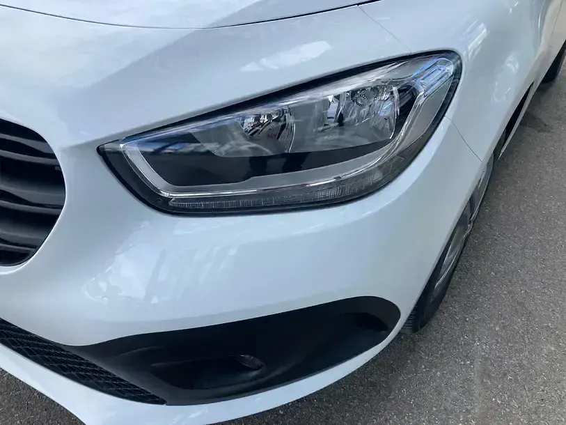 Gebraucht Mercedes eCitan 89 kW (122 PS) 2025 Arktikweiß Van / Kleinbus