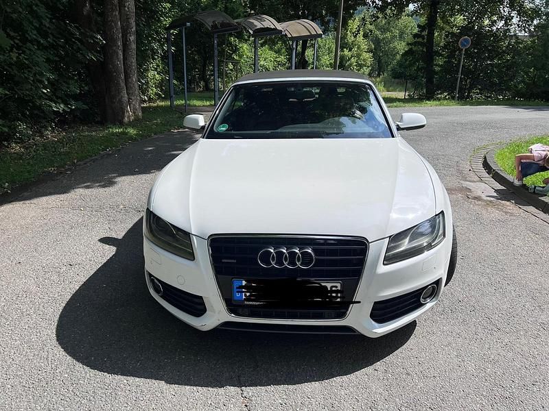 Weiß Gebraucht 2009 Audi A5 Cabriolet Cabrio | 8.499 € (Fairer Preis) - Bild 1/4