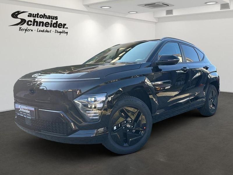 Abyss black Neu 2025 Hyundai Kona Trend SUV | 38.490 € (Fairer Preis) - Bild 1/4