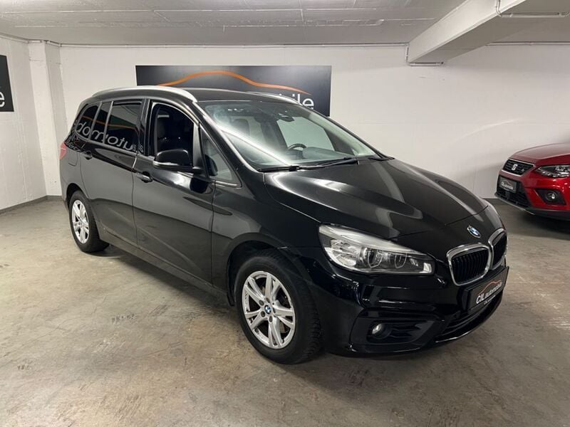 Schwarz Gebraucht 2016 BMW 218 Gran Tourer Advantage Van / Kleinbus | 8.990 € (Guter Preis) - Bild 1/4