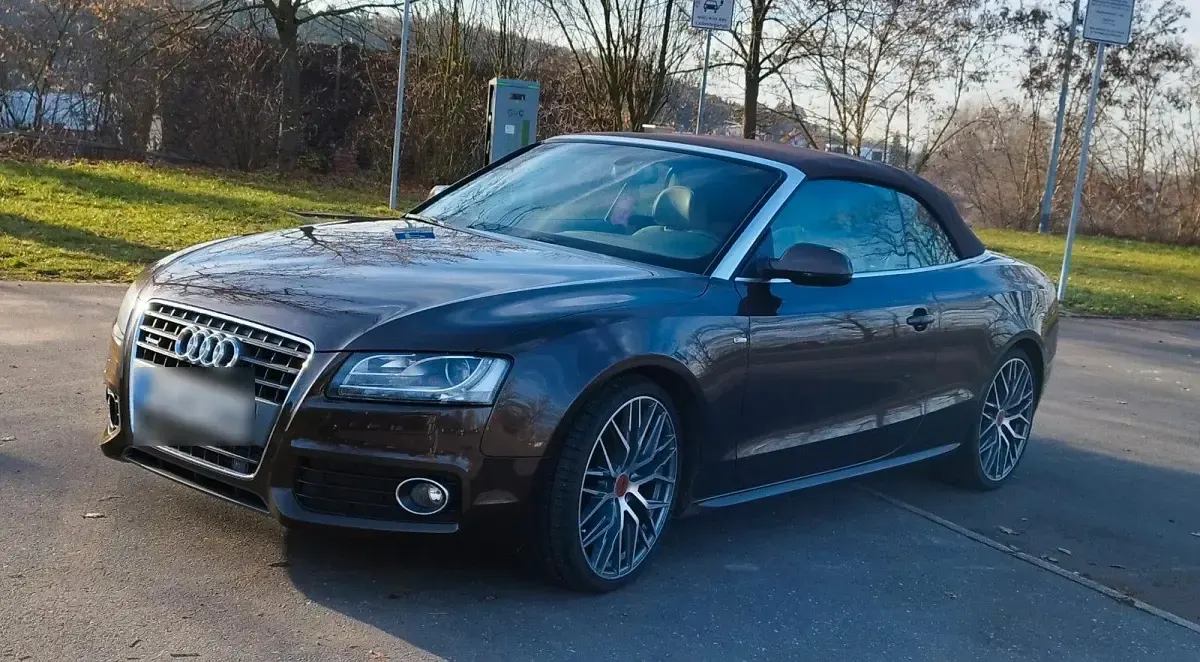 Gebraucht Audi A5 Cabriolet S-Line 211 PS (155 kW) 2011 Braun Cabrio