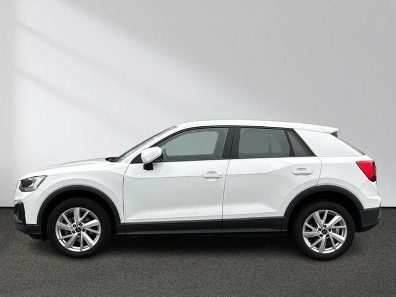 Gebraucht Audi Q2 Ambiente 116 PS (85 kW) 2024 Arkonaweiß SUV