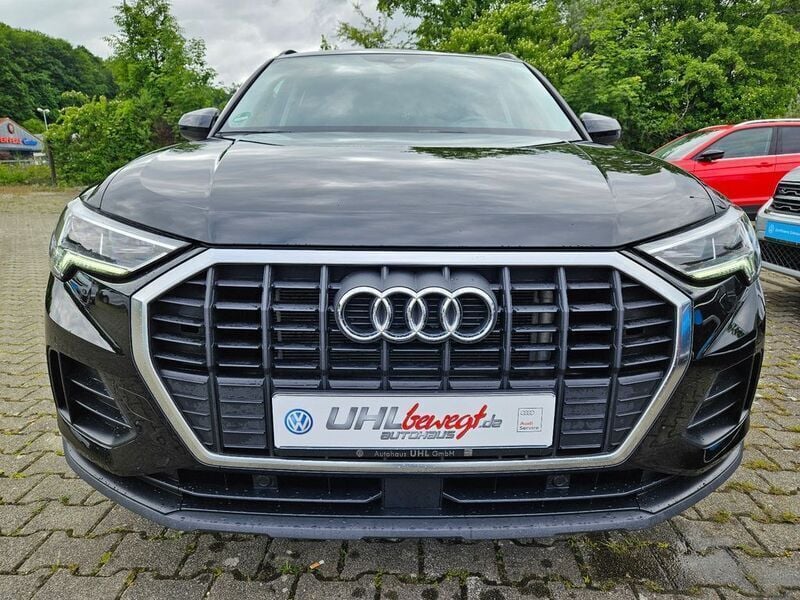 Mythosschwarz Gebraucht 2022 Audi Q3 SUV | 29.890 € (Guter Preis) - Bild 1/4