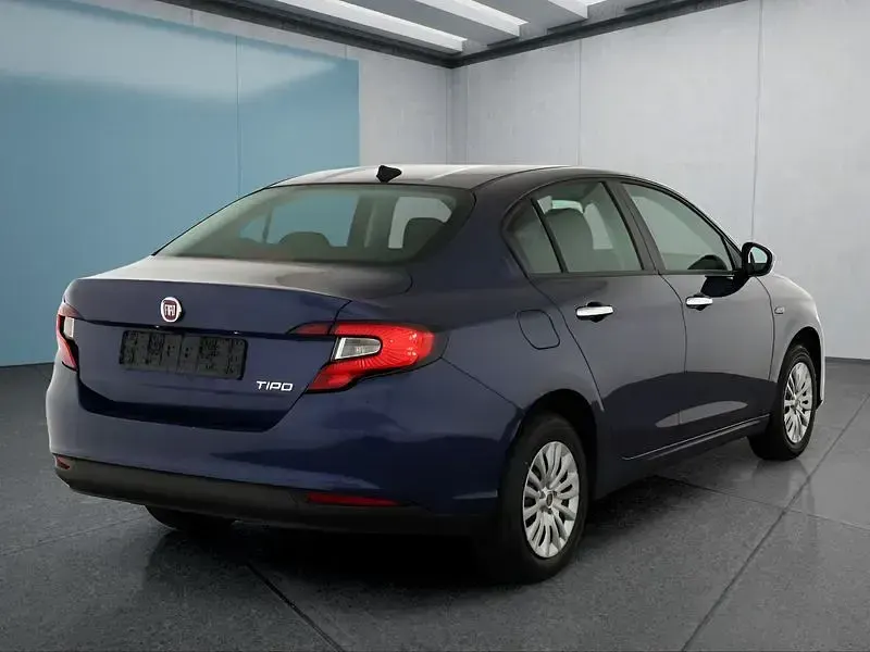 Neu Fiat Tipo 131 PS (96 kW) 2025 Blau Limousine
