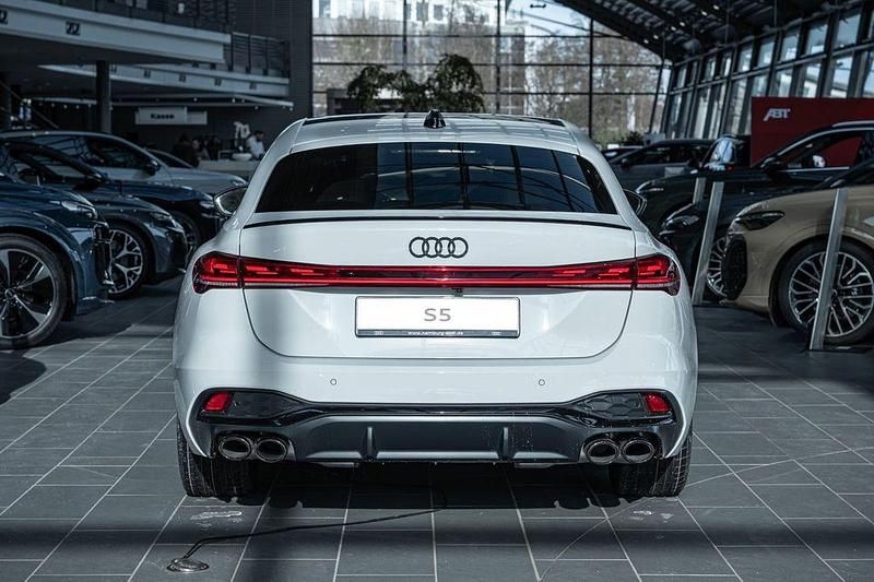 Neu Audi S5 Sport 367 PS (269 kW) 2026 Weiß Limousine