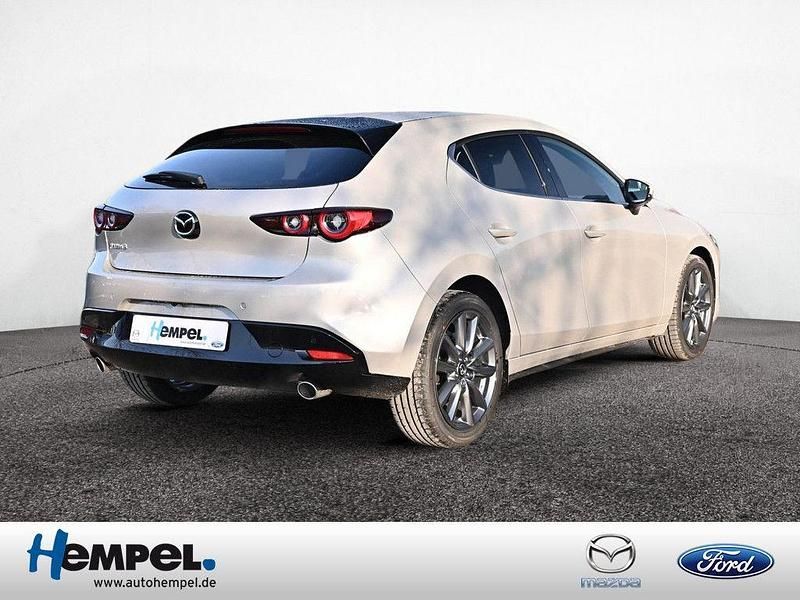 Neu Mazda 3 140 PS (102 kW) 2026 Beige Limousine