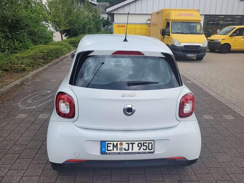 Gebraucht Smart ForFour 71 PS (52 kW) 2015 Weiß Kleinwagen