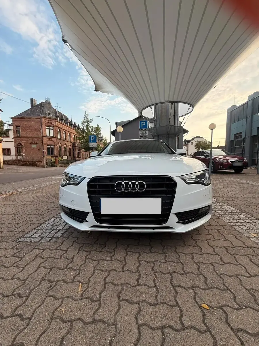 Gebraucht Audi A5 Sportback Sport 170 PS (125 kW) 2013 Weiß Kleinwagen