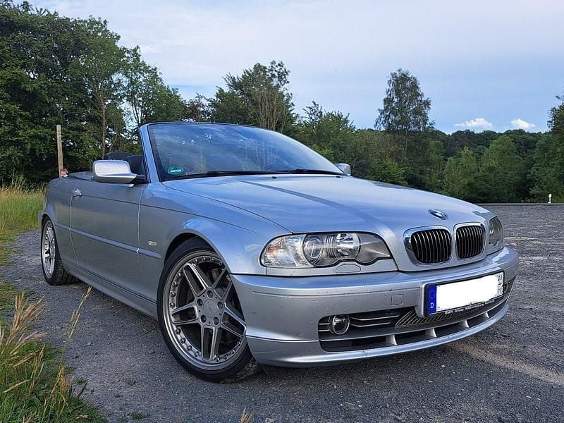Silber Gebraucht 2002 BMW 330 Cabriolet Cabrio | 13.950 € (Fairer Preis) - Bild 1/4
