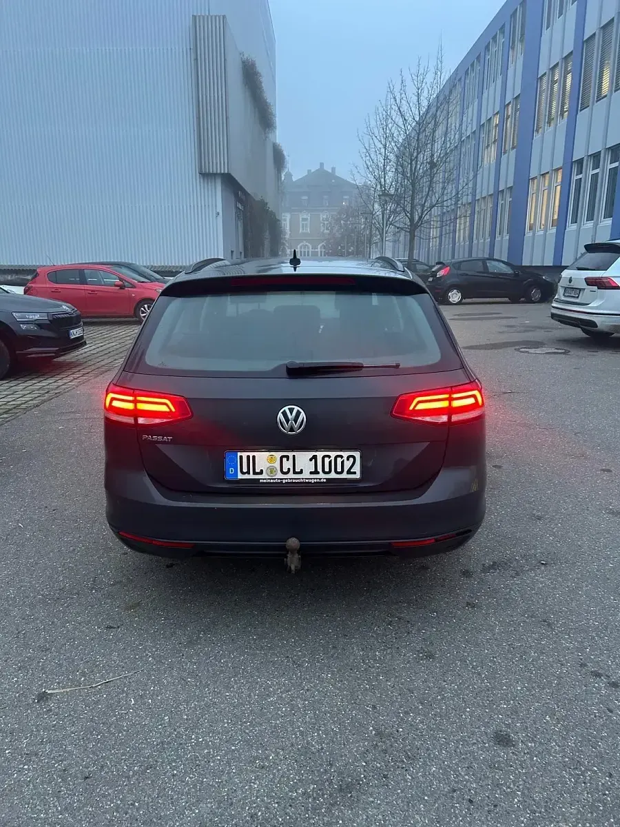 Second-hand VW Passat 120 CP (88 kW) 2019 Gri Break