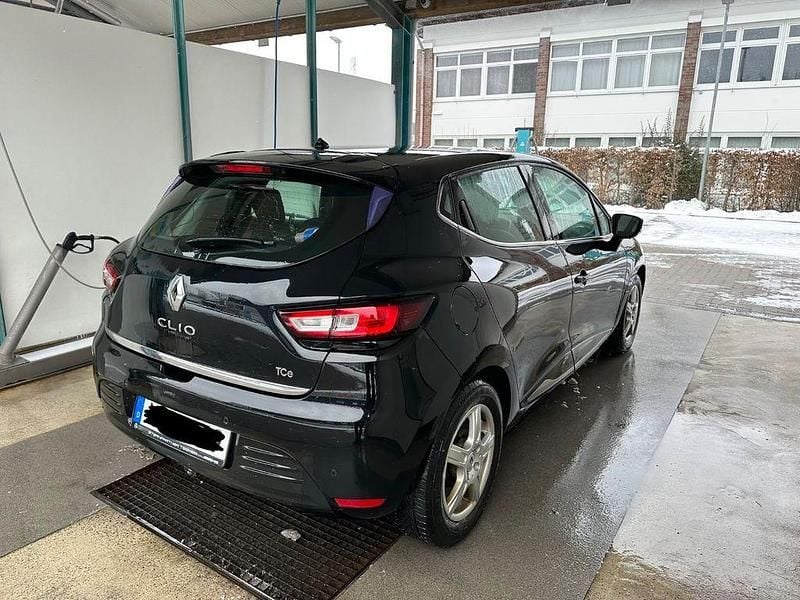 Gebraucht Renault Clio IV Intens 90 PS (66 kW) 2016 Schwarz Limousine