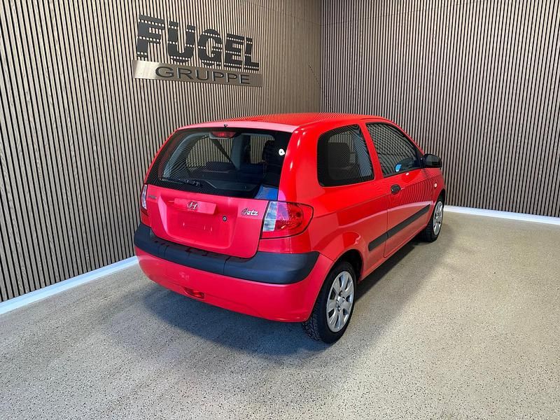 Gebraucht Hyundai Getz Team 67 PS (49 kW) 2007 Hiphop red Kleinwagen