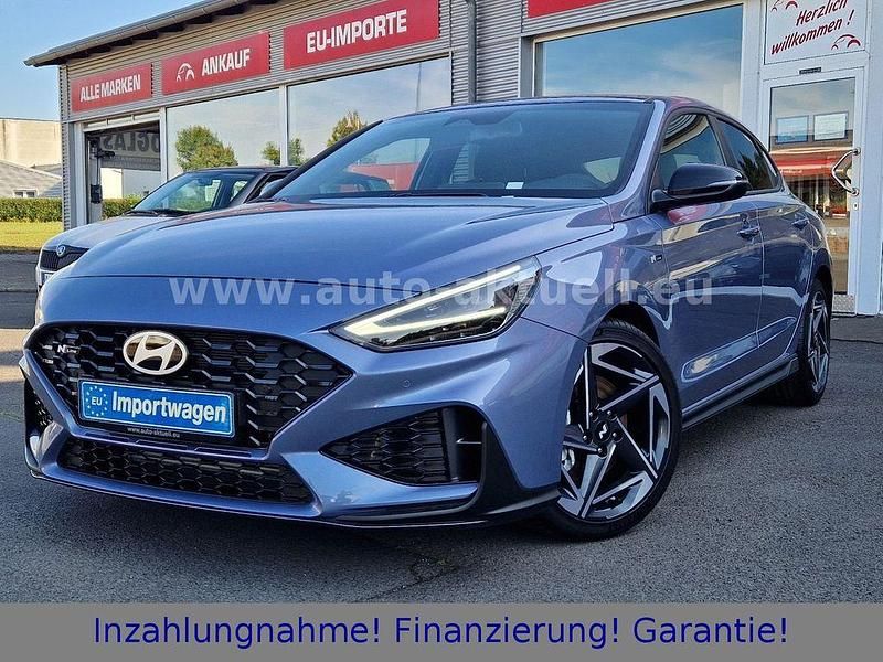 Meta blue mineraleffekt Neu 2024 Hyundai i30 N Line Limousine | 25.990 € (Fairer Preis) - Bild 1/4