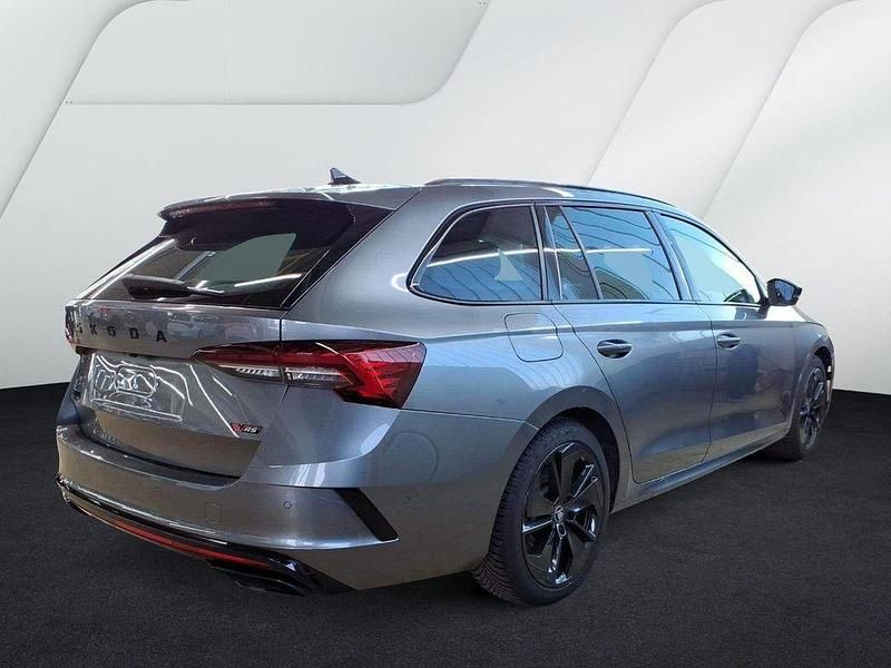 Gebraucht Skoda Octavia RS 265 PS (194 kW) 2025 Graphitegrau metallic Kombi
