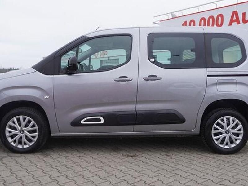 Gebraucht Citroën Berlingo Feel 131 PS (96 kW) 2024 Silber Van / Kleinbus