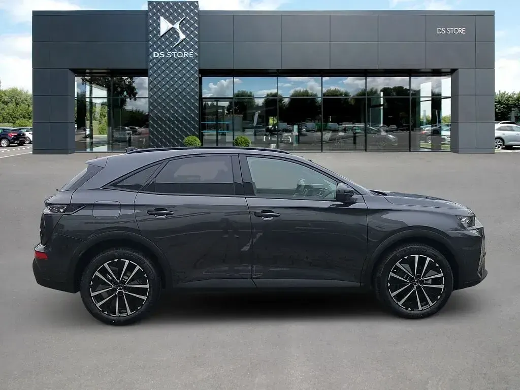 Gebraucht DS Automobiles DS7 Crossback 131 PS (96 kW) 2025 Grau SUV