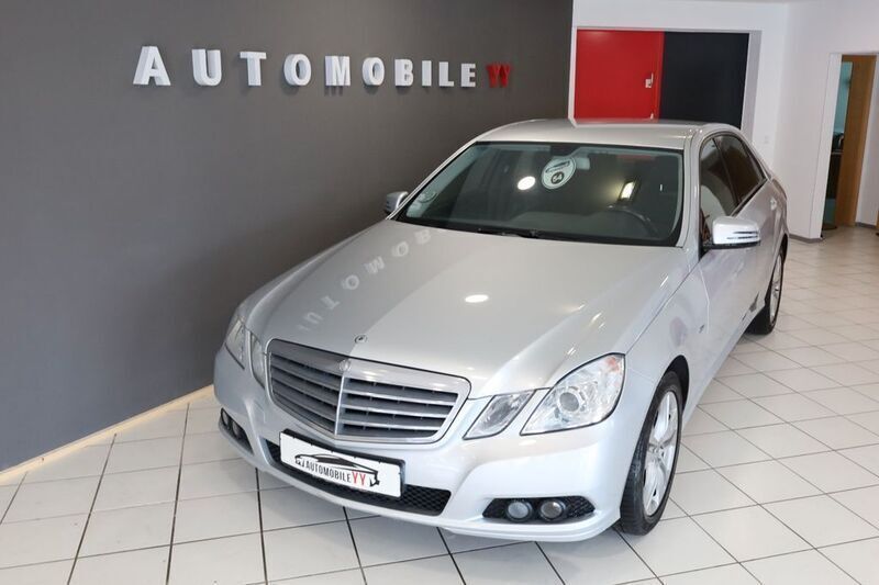 Silber Gebraucht 2010 Mercedes E220 Limousine | 7.950 € (Guter Preis) - Bild 1/4