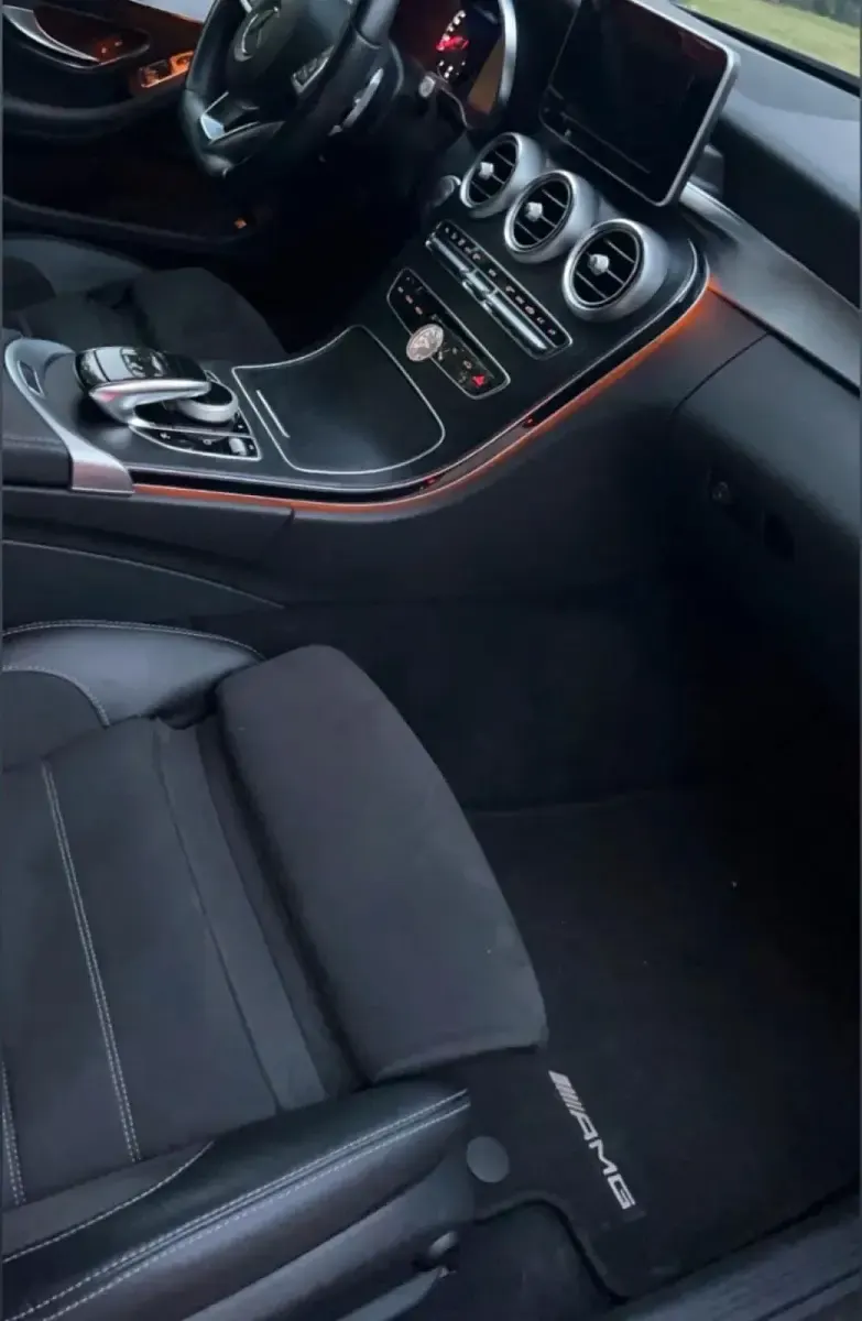 Gebraucht Mercedes C180 156 PS (114 kW) 2016 Grau Coupé