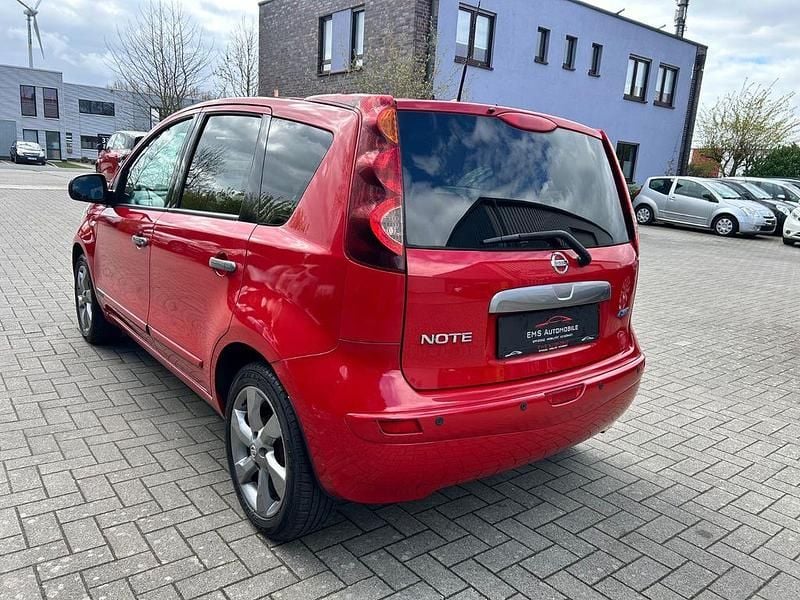 Gebraucht Nissan Note I-Way 88 PS (64 kW) 2011 Rot Kleinwagen