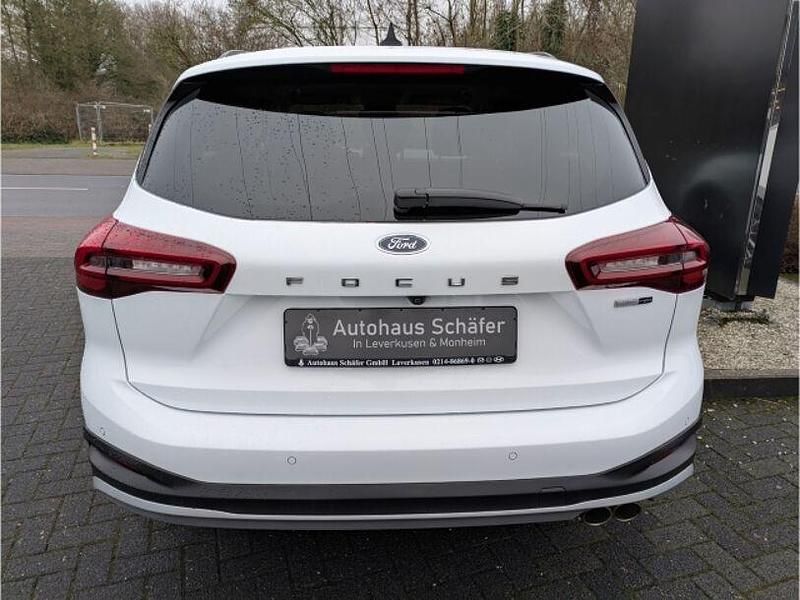 Gebraucht Ford Focus Active 125 PS (91 kW) 2022 Weiss Kombi