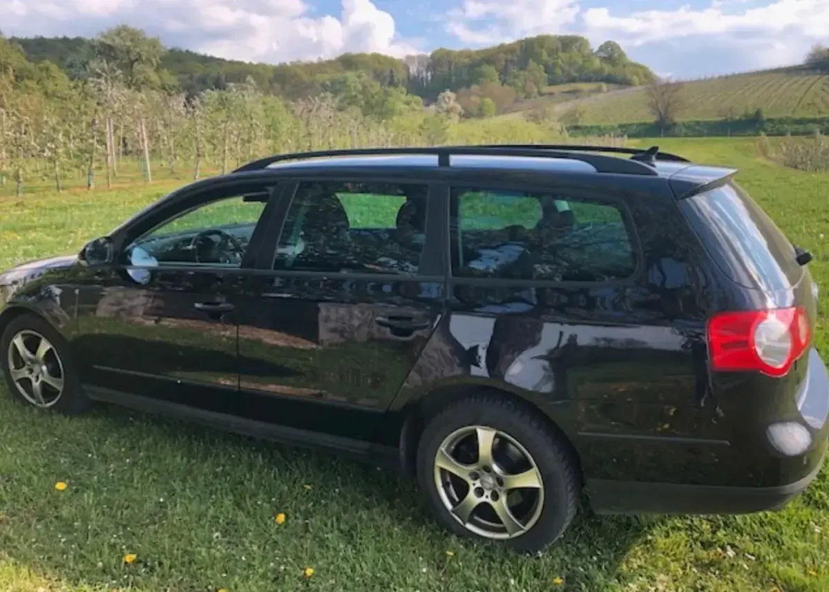 Gebraucht VW Passat 140 PS (102 kW) 2010 Schwarz Kombi
