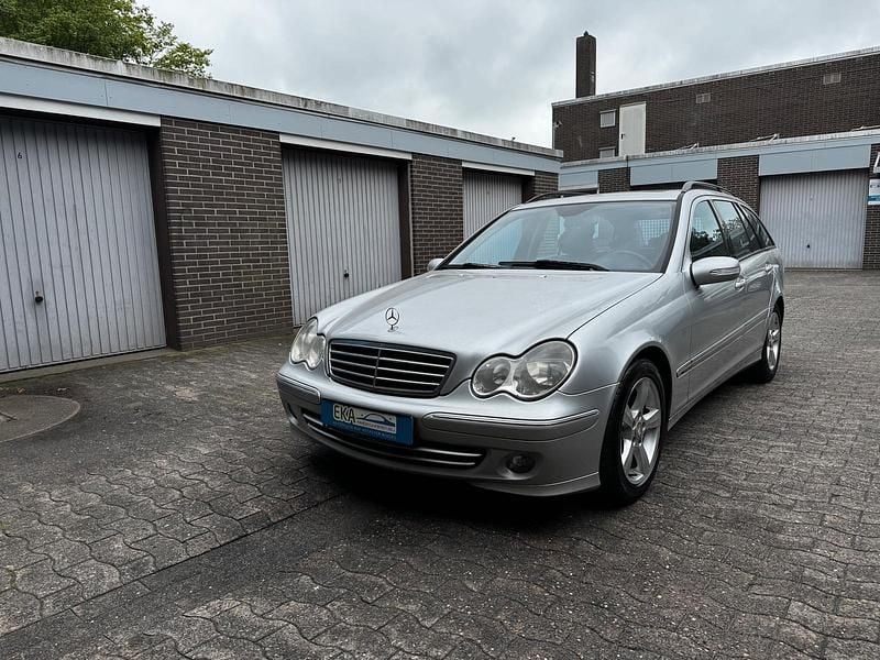 Gebraucht Mercedes C270 170 PS (125 kW) 2004 Silber Kombi