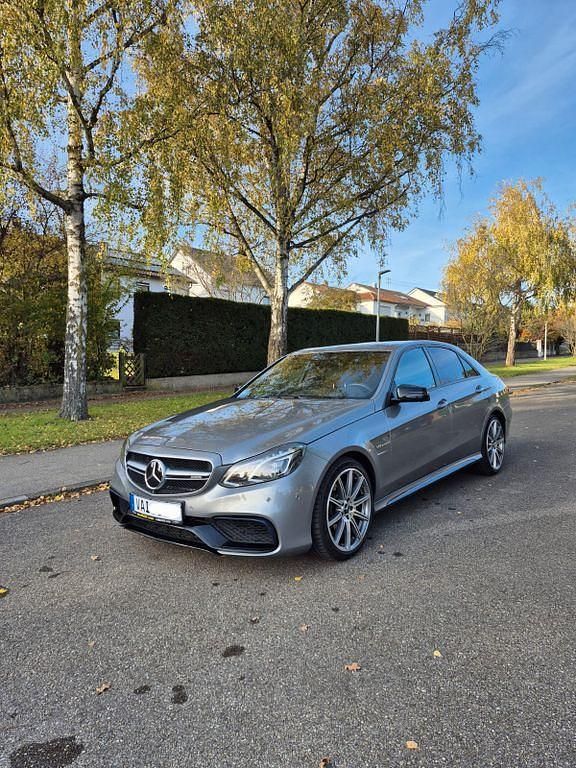 Gebraucht Mercedes E63 AMG AMG 557 PS (409 kW) 2014 Grau Limousine
