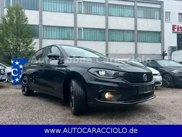 Gebraucht Fiat Tipo S 120 PS (88 kW) 2019 Schwarz Limousine