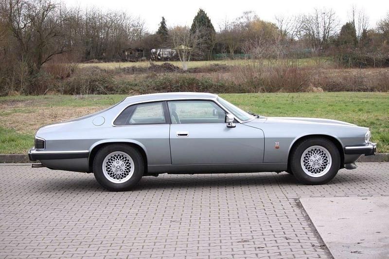 Usado Jaguar XJS 281 HP (206 kW) 1992 Cinzento Coupé