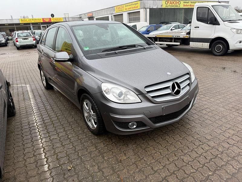 Gebraucht Mercedes B150 95 PS (69 kW) 2009 Grau Van / Kleinbus