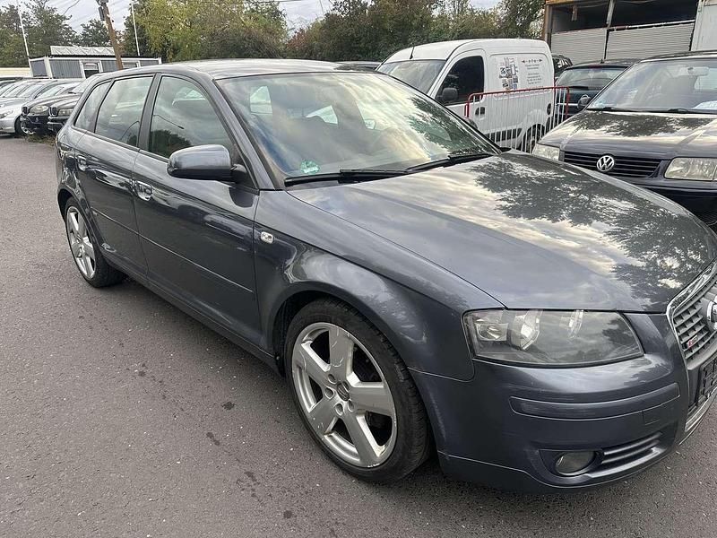 Delfingrau metallic Gebraucht 2007 Audi A3 S-Line Kleinwagen | 2.990 € (Guter Preis) - Bild 1/4