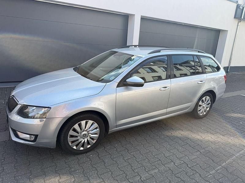 Gebraucht Skoda Octavia Active 105 PS (77 kW) 2014 Kleinwagen