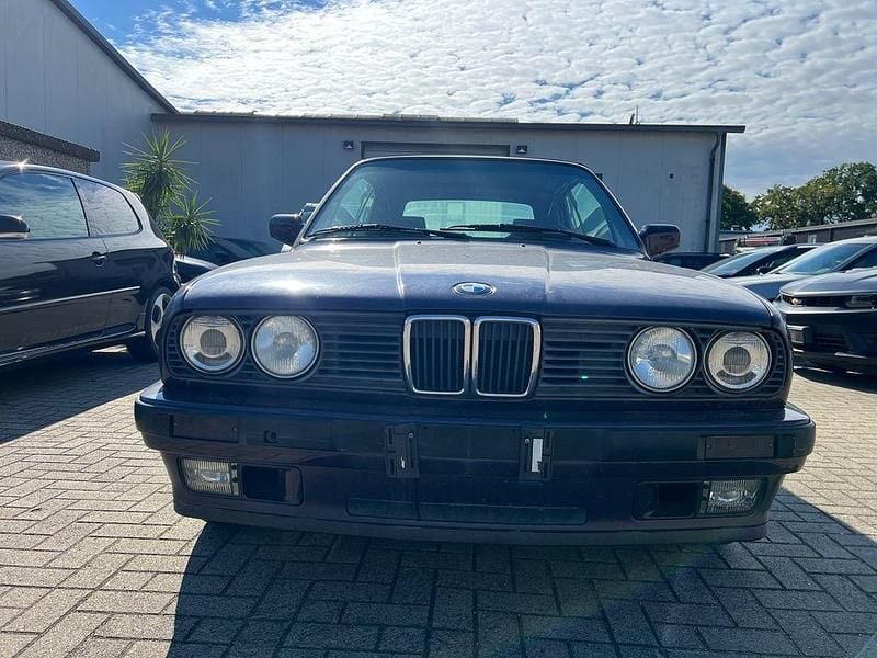 Violet Gebraucht 1993 BMW 318 Cabriolet Sport Line Cabrio | 6.996 € - Bild 1/4