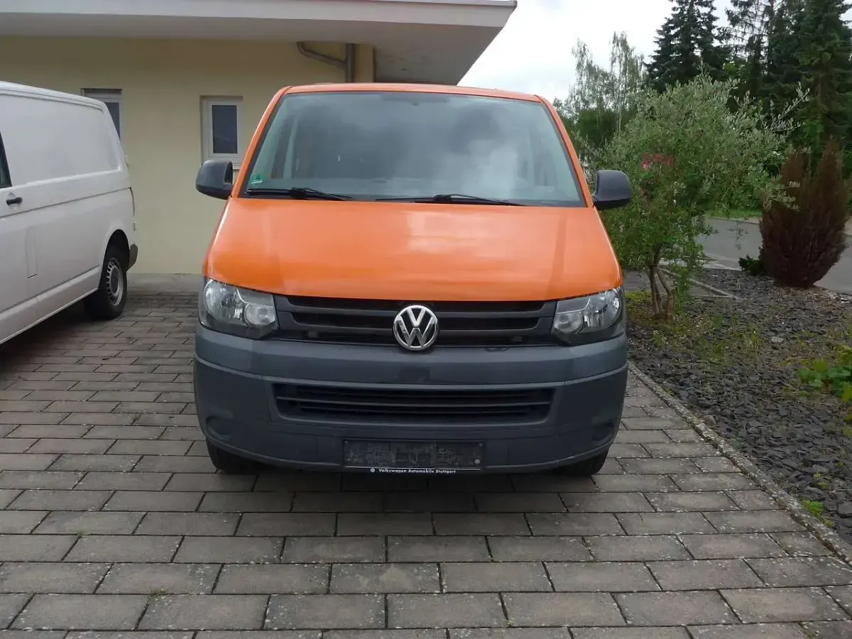 Gebraucht VW Transporter 140 PS (102 kW) 2012 Leuchtorange Van