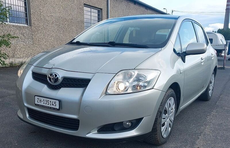 Silber Gebraucht 2009 Toyota Auris Sol Limousine | 4.600 € (Guter Preis) - Bild 1/4