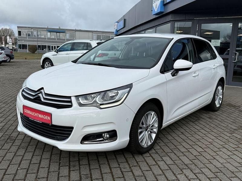 Gebraucht Citroën C4 SELECTION 131 PS (96 kW) 2016 Weiß Limousine