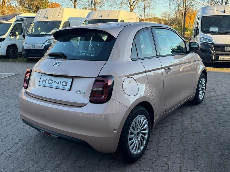 Gebraucht Fiat 500e 86 kW (118 PS) 2023 Gold Kleinwagen