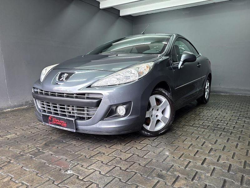 Gebraucht Peugeot 207 CC 120 PS (88 kW) 2013 Grau Cabrio