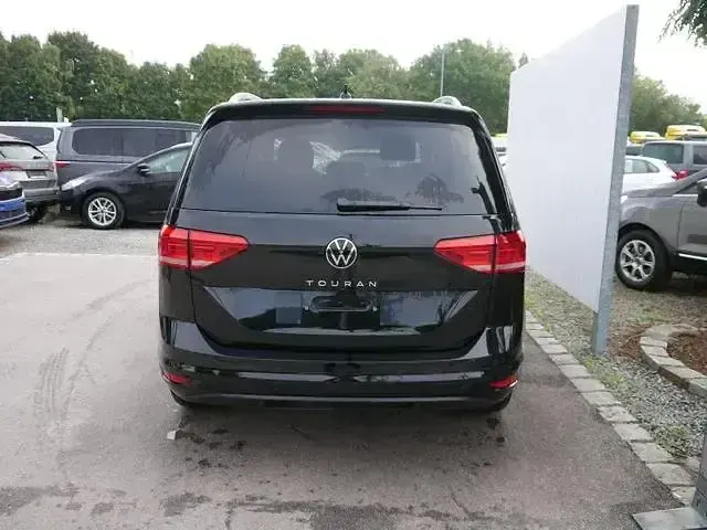 Neu VW Touran Comfortline 150 PS (110 kW) 2026 Schwarz Van / Kleinbus