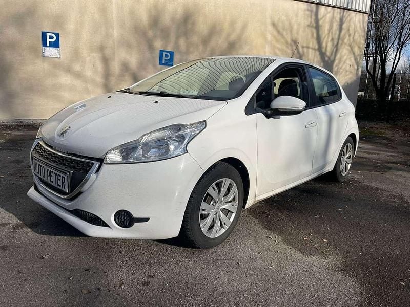Lack weiss banquise Gebraucht 2015 Peugeot 208 Active Kleinwagen | 3.100 € (Fairer Preis) - Bild 1/4