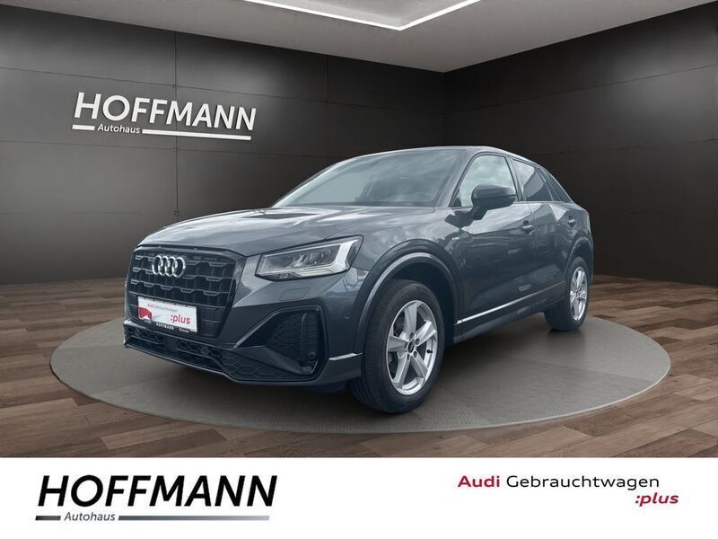 Daytonagrau perleffekt Gebraucht 2021 Audi Q2 Ambiente SUV | 23.990 € (Fairer Preis) - Bild 1/4