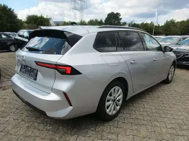 Gebraucht Opel Astra 110 PS (80 kW) 2024 Silber Kombi