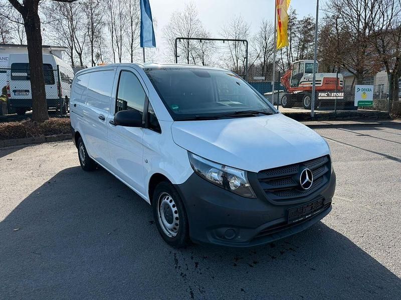 Gebraucht Mercedes Vito 163 PS (119 kW) 2020 Weiß Van